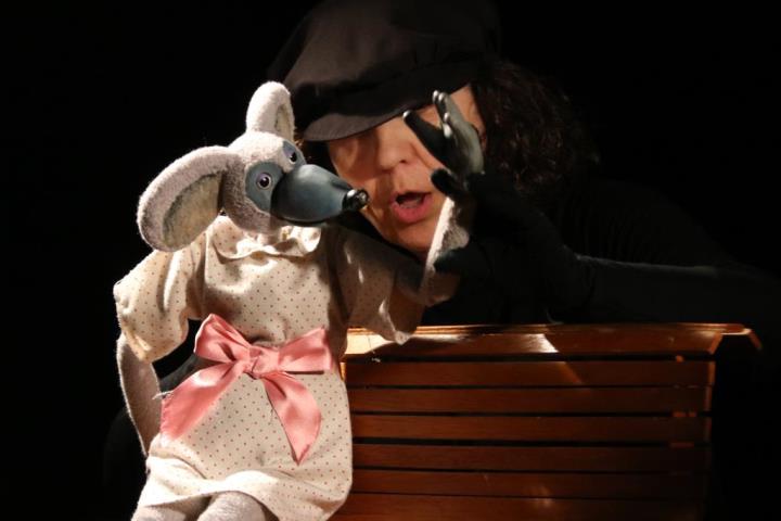 El llarg viatge de l'Estaquirot, 50 anys de teatre de titelles