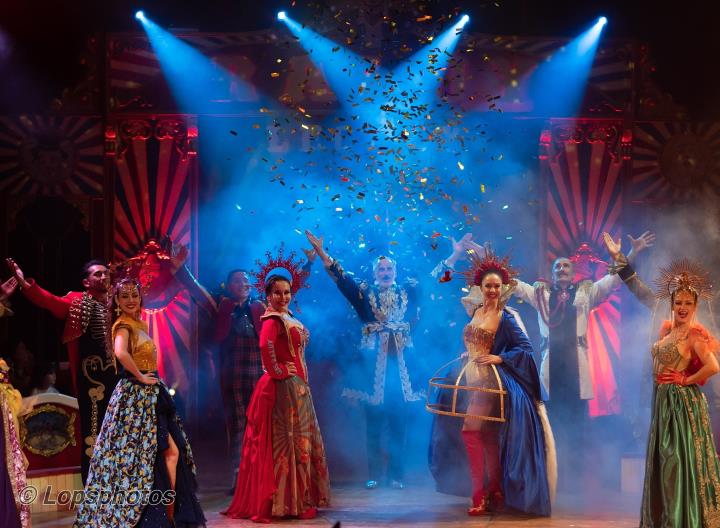 In Art we trust, del Circ Raluy Legacy