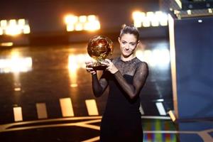 Aitana Bonmatí torna a fer història guanyant la Pilota d'Or 2023. Ballon d'Or