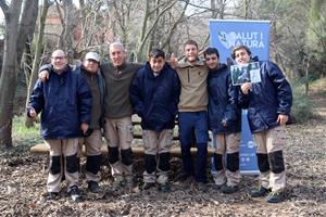 Alliberen un astor a Banyeres del Penedès per reivindicar la riera de la Bisbal, principal curs fluvial de la comarca