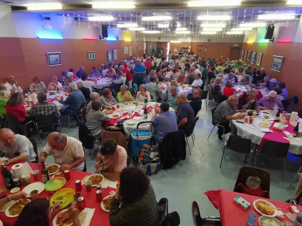 Aquest diumenge més de 200 persones s'han donat cita al Pòsit de Pescadors de Vilanova i la Geltrú per la Paella Socialista. PSC