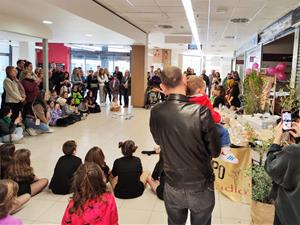 Bona resposta de públic i participants a les activitats del Mercat viu de la Sínia. Ajt Sant Pere de Ribes