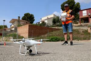 Calafell supervisa amb dron si els veïns de cases unifamiliars han omplert les piscines malgrat la sequera
