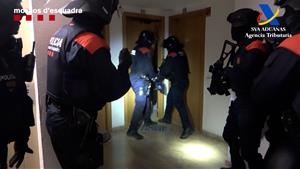 Cau una una organització criminal que traficava amb haixix des del Marroc amb destí a Europa amb base a Cunit