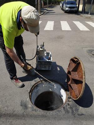 Comença el tractament de desinsectació de paneroles al clavegueram de Sitges    . Ajuntament de Sitges