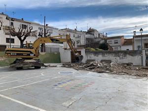 Comencen les obres de pavimentació i millora de la plaça Pau Casals de la Bisbal del Penedès. Ajt La Bisbal del Penedès