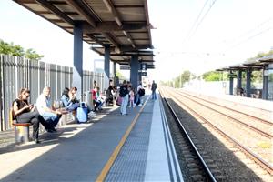 Cubelles, Cunit i Calafell reclamen a Renfe un reforç per carretera mentre duri la crisi de l’R2Sud