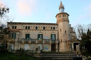 Cunit aprova el pla especial per construir el càmping-resort amb llacuna per practicar surf a la Masia Cal Pla. ACN