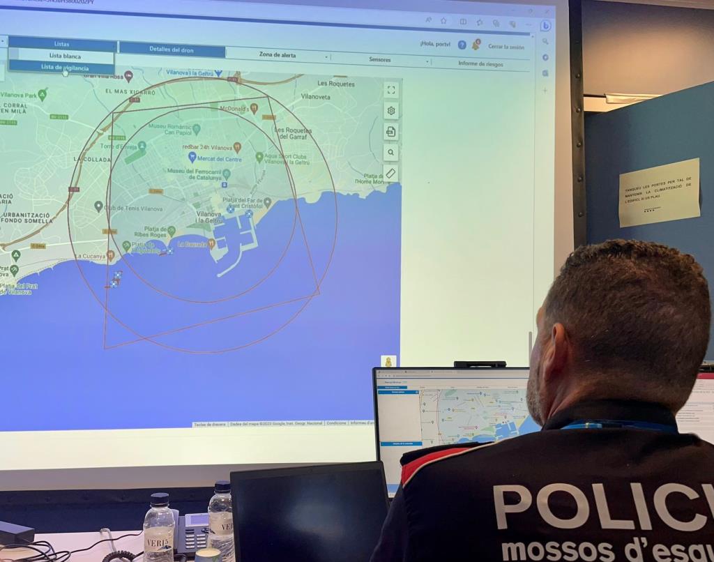 Denuncien el pilot d'un dron que estava dins de la zona restringida per la Copa Amèrica a Vilanova. Mossos d'Esquadra