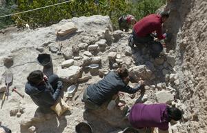 Descobreixen restes d'eines de pedra, fogars i ceràmica del Neolític a Cal Sitjo de Sant Martí de Tous. ACN