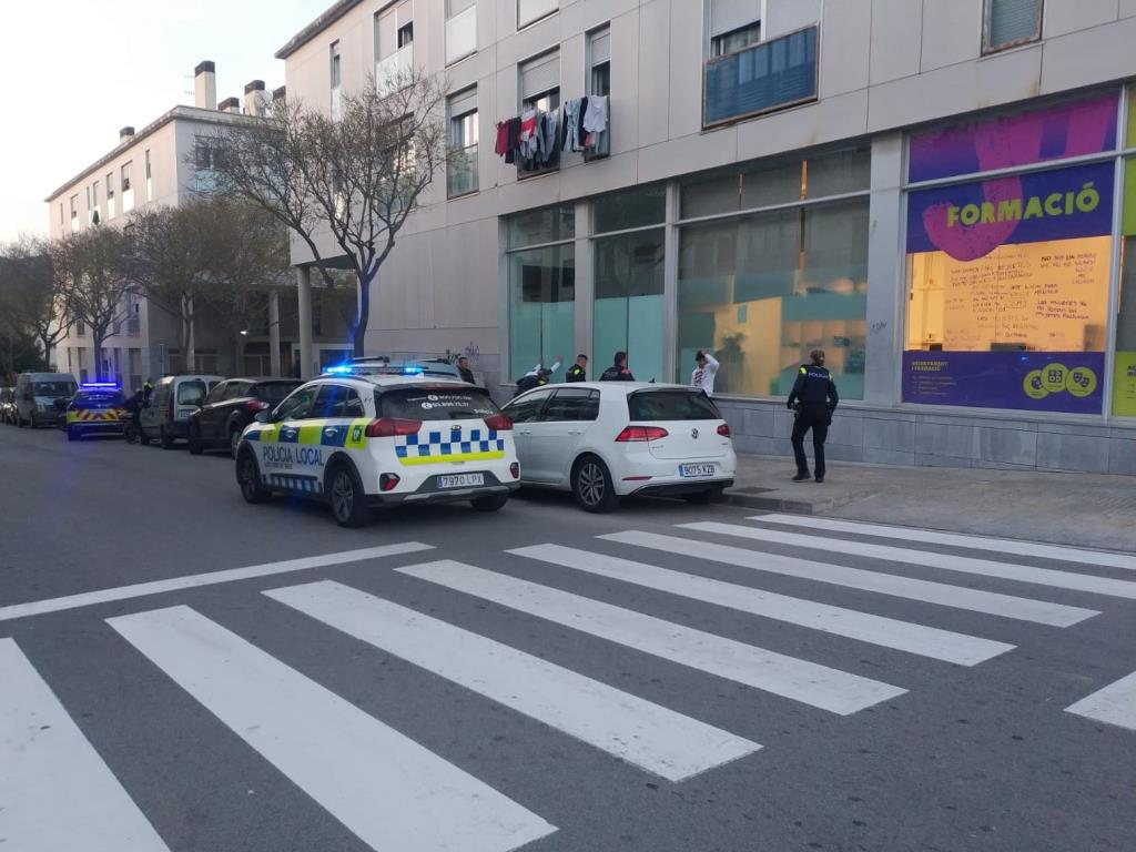 Dos dentinguts a Ribes en una baralla entre dos grups amb armes blanques. Ajt Sant Pere de Ribes