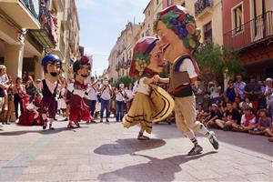El ball de Capgrossos de Vilafranca busca tres nous balladors. Berta Sayeras