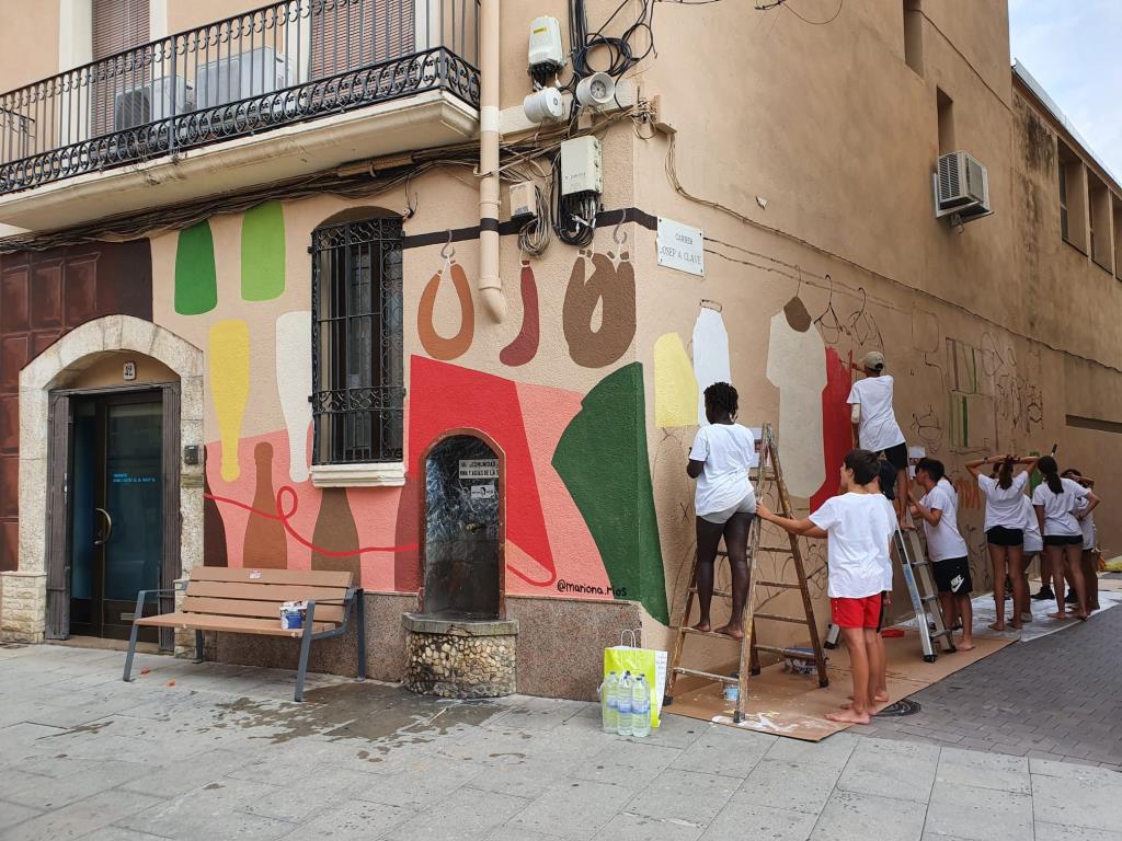 El comerç de Sant Sadurní integra les noves generacions en la seva campanya comercial. Ajt Sant Sadurní d'Anoia