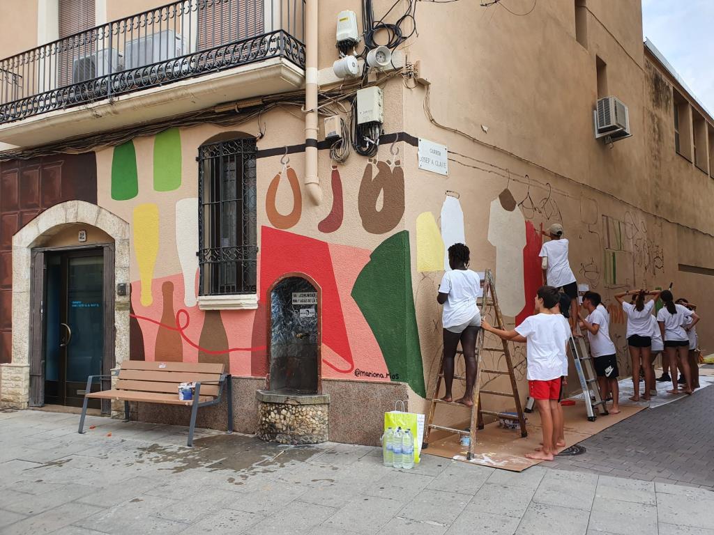 El comerç de Sant Sadurní integra les noves generacions en la seva campanya comercial. Ajt Sant Sadurní d'Anoia