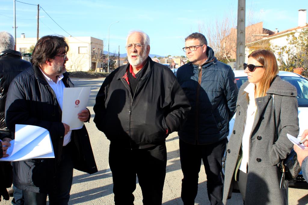 El diputat Pere Pons visita les obres de la carretera del Castell de Sant Martí Sarroca. Ajt Sant Martí Sarroca