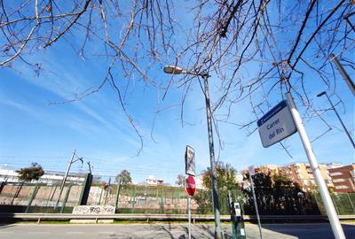 El pas sota la via del tren del carrer Rin, a Segur de Calafell, costarà 1,9 milions d’euros. Ajuntament de Calafell