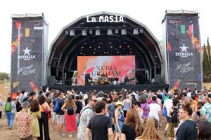 El Vida omple de música i festa la Masia d’en Cabanyes. ACN