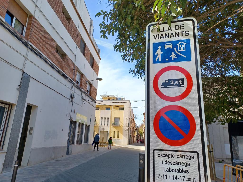Els carrers Carme, Lluna i St.Jocund i les places de J.Anselm Clavé i Puigmoltó s’incorporen a l’illa de vianants de Vilafranca. Ajuntament de Vilafra
