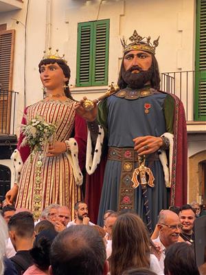 Els Gegants Vells de Sitges comencen un micromecenatge per cloure el seu 125è aniversari . Ajuntament de Sitges