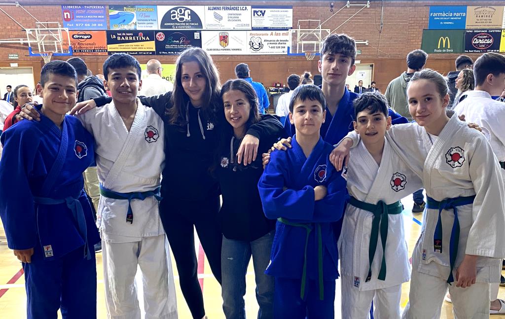 Els judoques del Club Judo Vilafranca-Vilanova. Eix