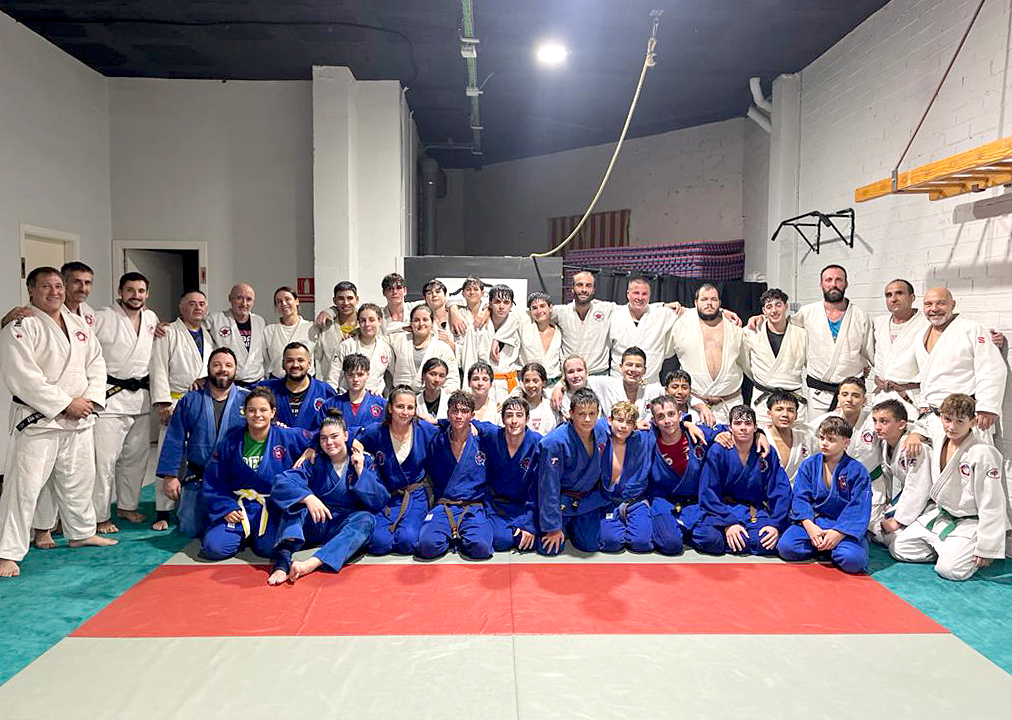 Els judoques del Club Judo Vilafranca-Vilanova. Eix