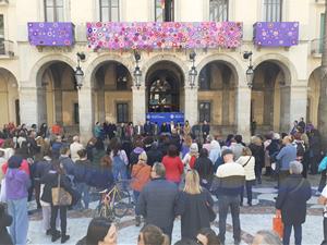 Els municipis del Penedès i Garraf clamen per la igualtat i els drets de les dones