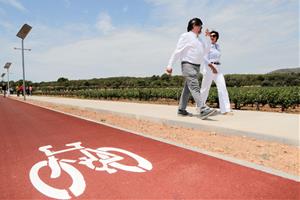 Finalitzat l’itinerari de vianants i carril bici a la BV-2113, entre Ribes, Puigmoltó i les Roquetes