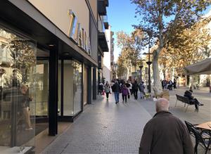 Imatge de la botiga Zara a la Rambla de Vilanova. Eix