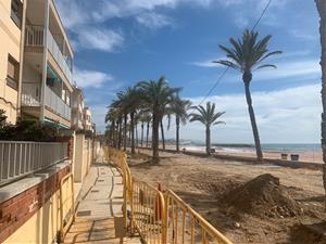 Indignació entre els restauradors del passeig de Cubelles per les obres que afectaran Setmana Santa i l'inici de l'estiu