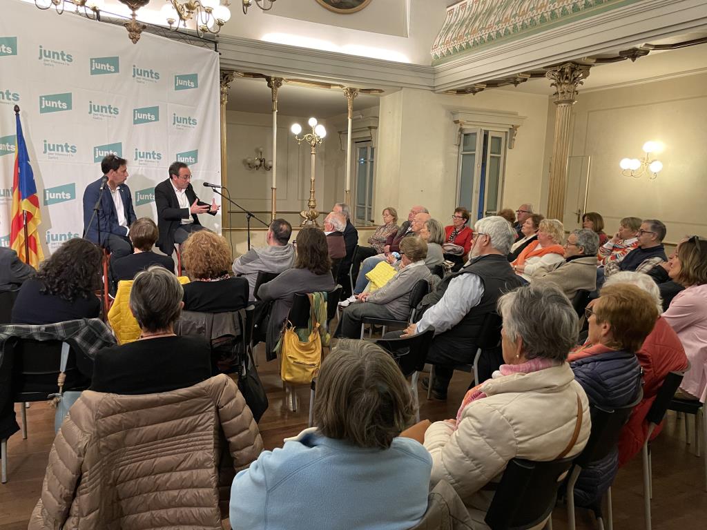 Junts per Vilanova debat sobre l'espai públic amb Josep Rull com a convidat. Junts per Vilanova