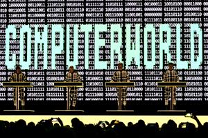 Kraftwerk projecten els seus espectaculars paisatges sonors als Jardins Terramar de Sitges