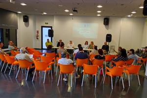 La federació d'associacions de veïns de Vilanova es presenta oficialment i marca el full de ruta. FAV