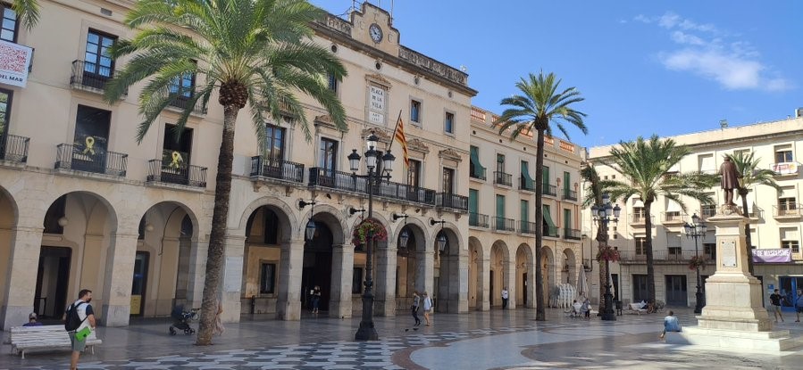 Saló de plens de l'Ajuntament de Vilanova. Eix