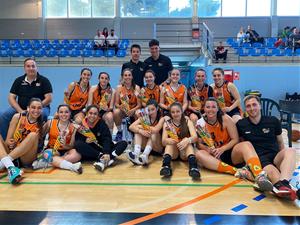 La plantilla de l'AB Vendrell femení . Eix