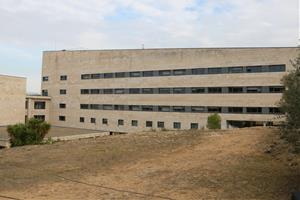 La plantilla de l’Hospital del Vendrell reclama ampliar temporalment les instal·lacions fins que hi hagi el nou edifici. ACN