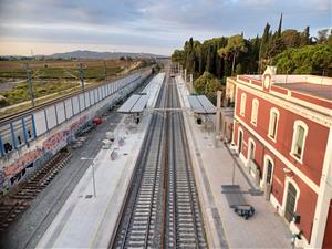 La R4 recupera la seva parada a La Granada