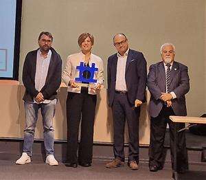 La responsable de l’OMIC de Vilafranca, Gabi Giralt, guardonada en els primers Premis Catalunya Consum. Ajuntament de Vilafranca