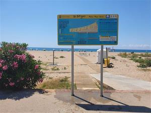 L’Ajuntament de Sitges s’oposa al dragatge de sorra fet pel Ministeri de Transició Ecològica a la platja de les Botigues. Ajuntament de Sitges