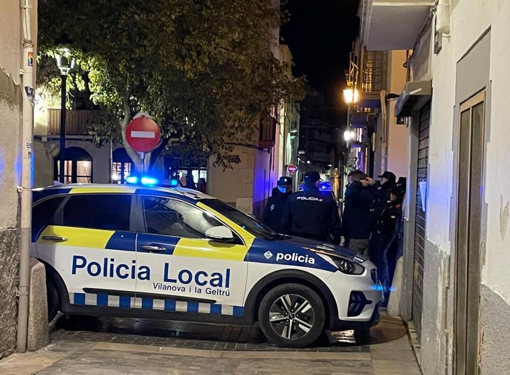 L'Ajuntament de VNG emprèn mesures envers el local intervingut aquest cap de setmana per la policia a la Geltrú. Ajuntament de Vilanova