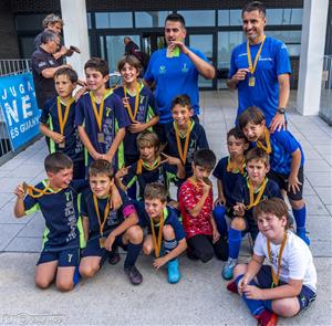 L’equip benjamí de l’Escola Pia de Vilanova