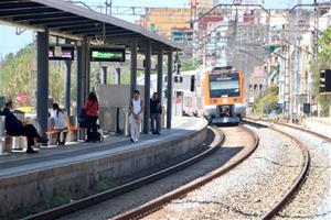 Les freqüències a l’R2 Sud entre Vilanova i Barcelona passaran de tres a quatre trens per hora a partir de dilluns. ACN