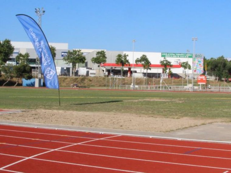 Les pistes d'atletisme de Vilanova estaran protegides per una tanca vegetal en tot el seu perímetre. Ajuntament de Vilanova
