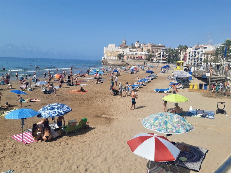 Les platges del Garraf i el Baix Penedès, guardonades amb 20 banderes blaves. Ajuntament de Sitges