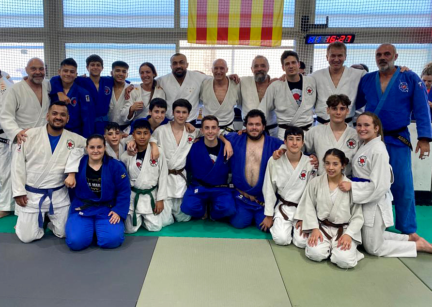 L’Escola de Judo Vilafranca-Vilanova amb el campió olímpic Ilias Iliadis. Eix