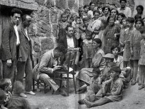 L'exposició sobre el centenari de l'Obra del Cançoner Popular de Catalunya aterra a Vilanova i la Geltrú pel FIMPT. EIX