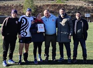 Més de 200 persones al rugby Touch d’Olivella