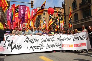 Més de 2.000 persones es manifesten pel centre de Barcelona per reclamar millors salaris