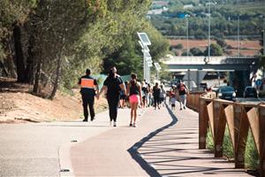 Més de 350 persones participen en la bicicletada i passejada popular pel nou camí que uneix Ribes i les Roquetes. Ajt Sant Pere de Ribes