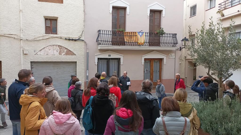 Més d’un centenar de persones participen a les visites guiades d’aquesta temporada a Sant Quintí de Mediona. Ajt Sant Quintí de Medion