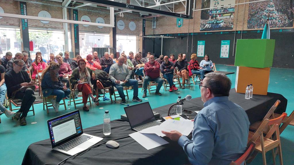 mUna quarantena de colles castelleres participen a les Jornades de Gestió i Musical de la Coordinadora. CCCC